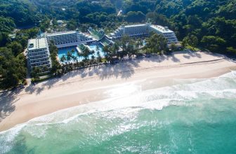Le Meridien Phuket Beach Resort