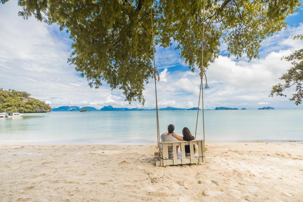 THEME JOURNEYS | BEACH ESCAPES