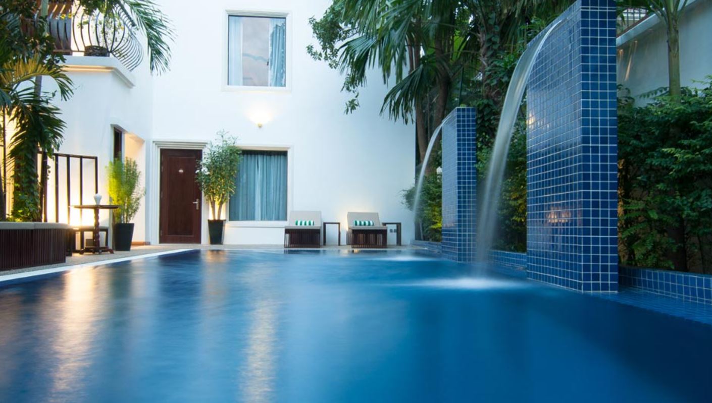 La Rose Suites